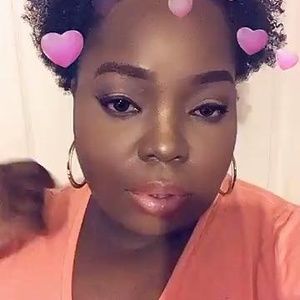 Meet your Posher, Stacy